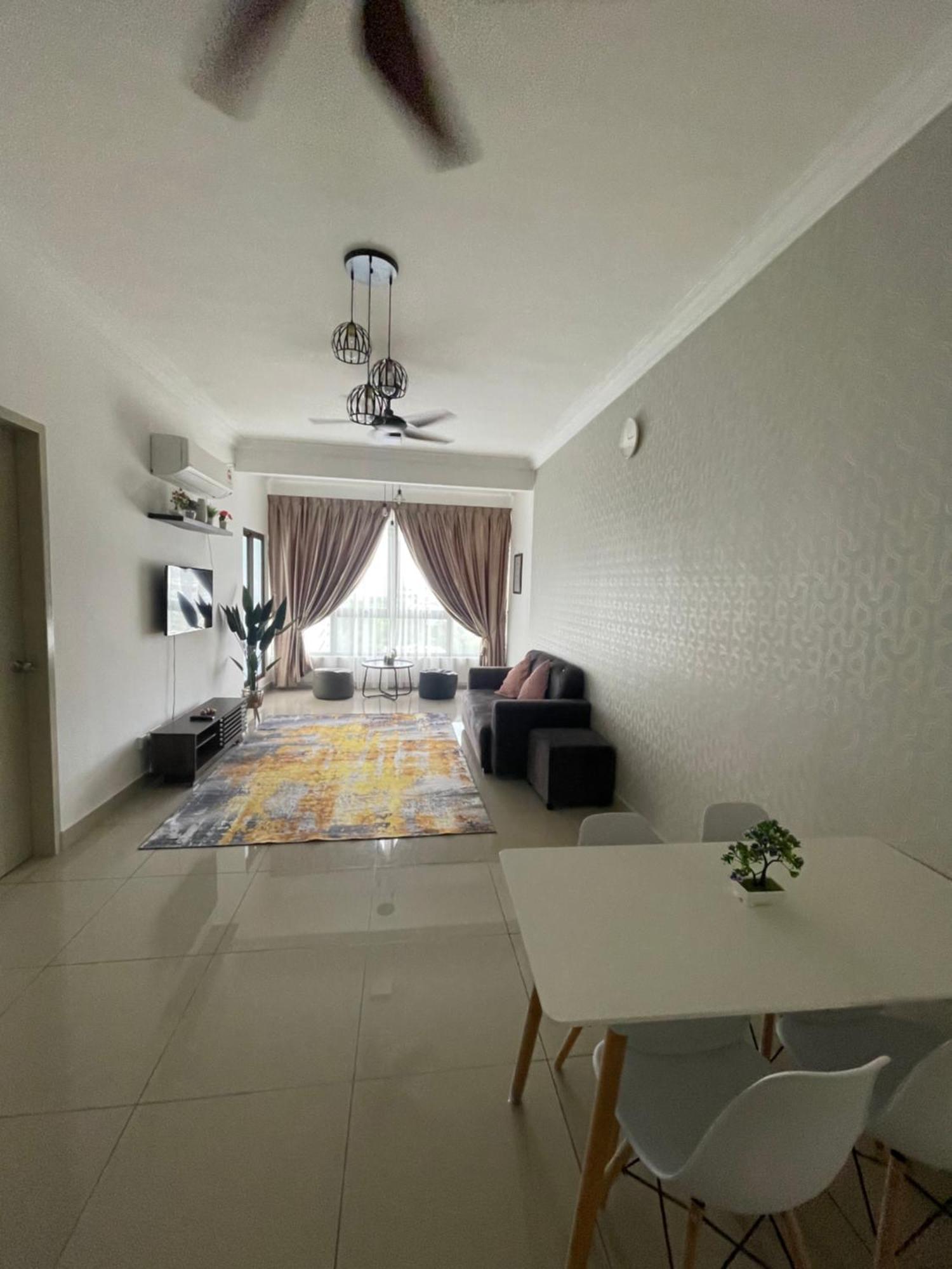 Homestay Shah Rizki@Bali Resident Melaka-Muslim Friedly Buitenkant foto